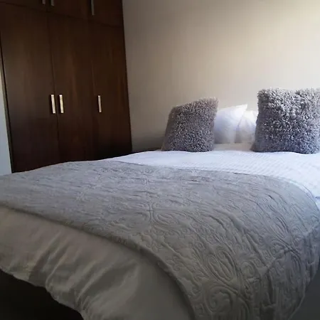 Anthea-beach-private Pool